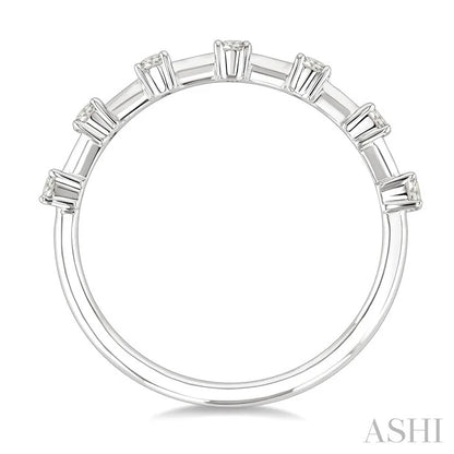 Floating Diamond Fashion Band