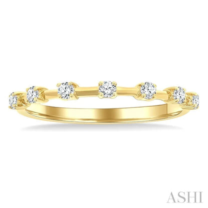Floating Diamond Fashion Band