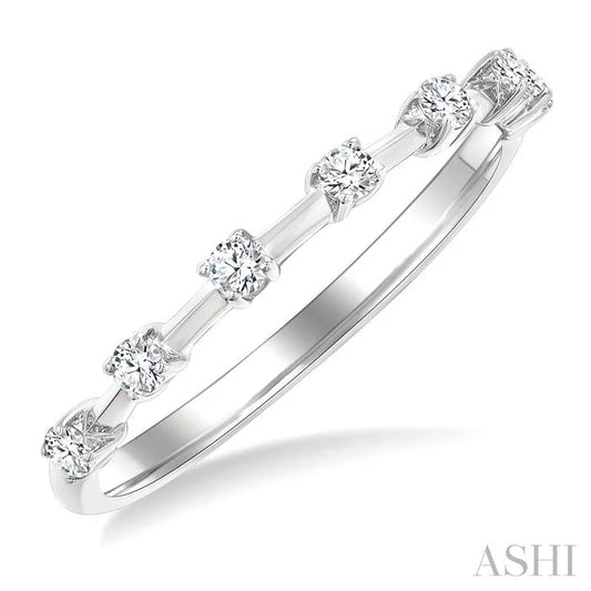 Floating Diamond Fashion Band