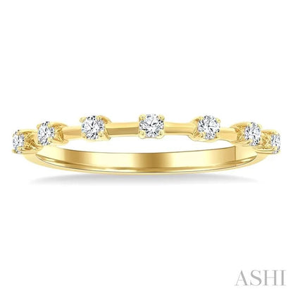 Floating Diamond Fashion Band