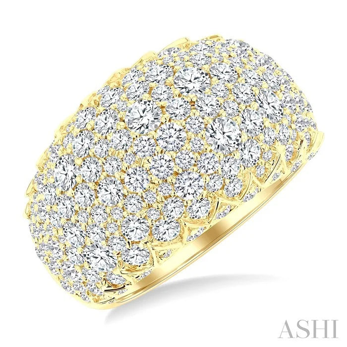 Diamond Fashion Dome Ring