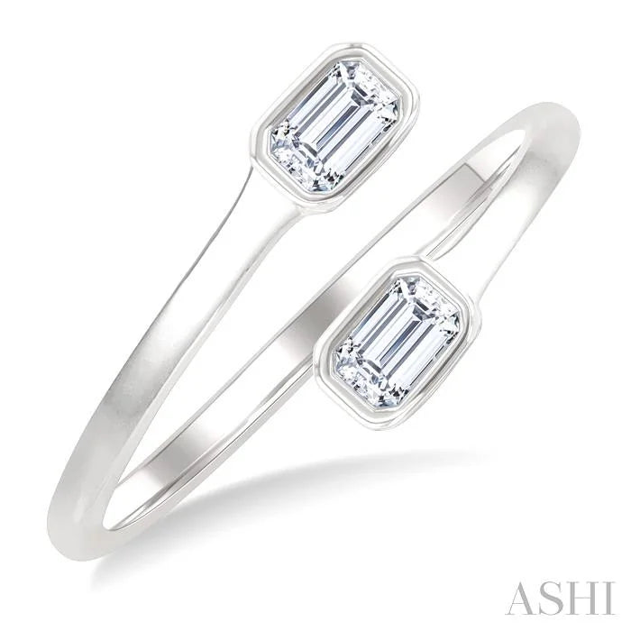 Emerald Shape Bezel Coil Diamond Fashion Ring