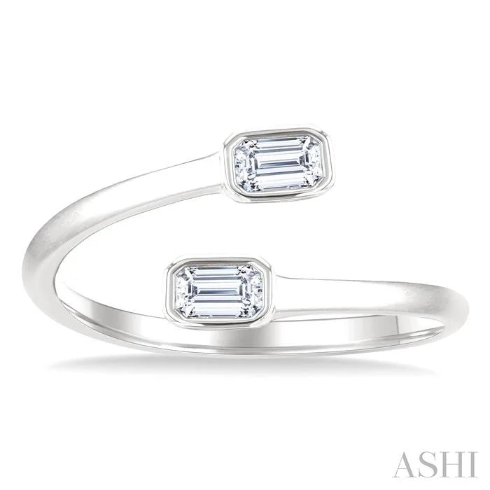 Emerald Shape Bezel Coil Diamond Fashion Ring
