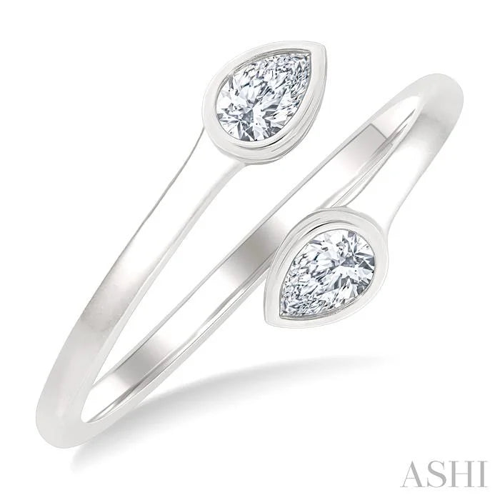 Pear Shape Bezel Coil Diamond Fashion Ring