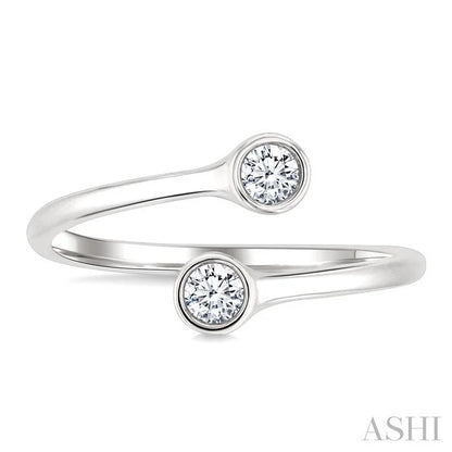 Round Shape Bezel Coil Diamond Fashion Ring