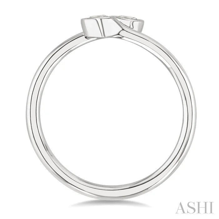 Round Shape Bezel Coil Diamond Fashion Ring