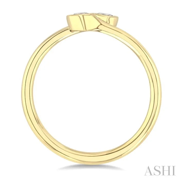 Round Shape Bezel Coil Diamond Fashion Ring