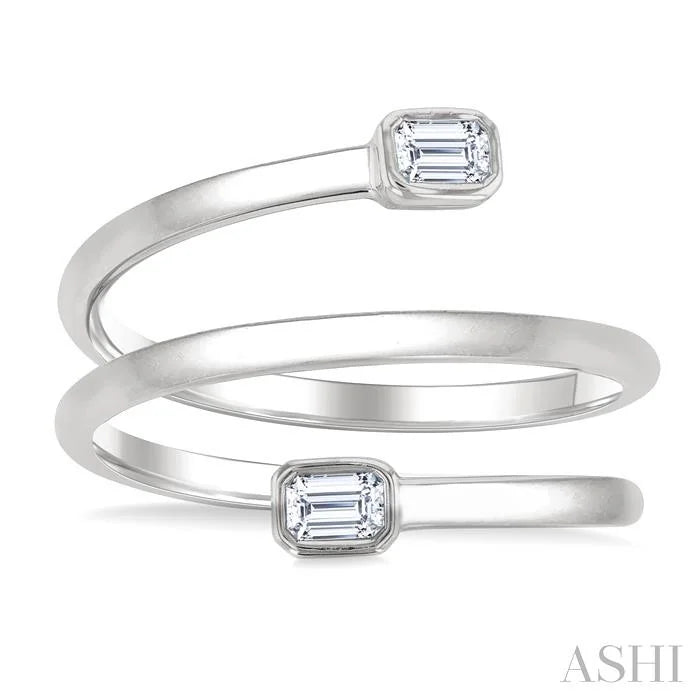 Emerald Shape Bezel Double Coil Diamond Fashion Ring