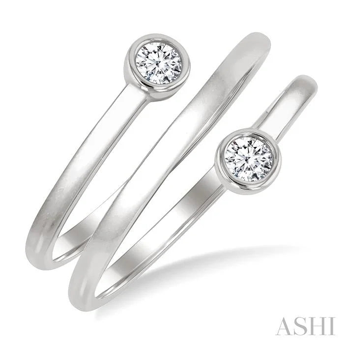 Round Shape Bezel Double Coil Diamond Fashion Ring