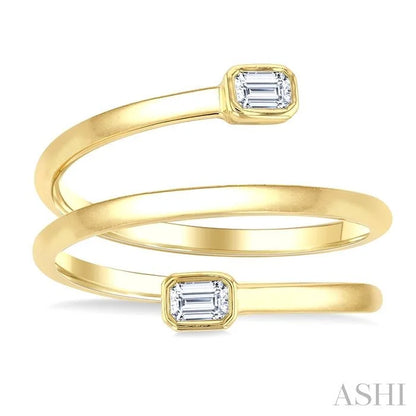 Emerald Shape Bezel Double Coil Diamond Fashion Ring