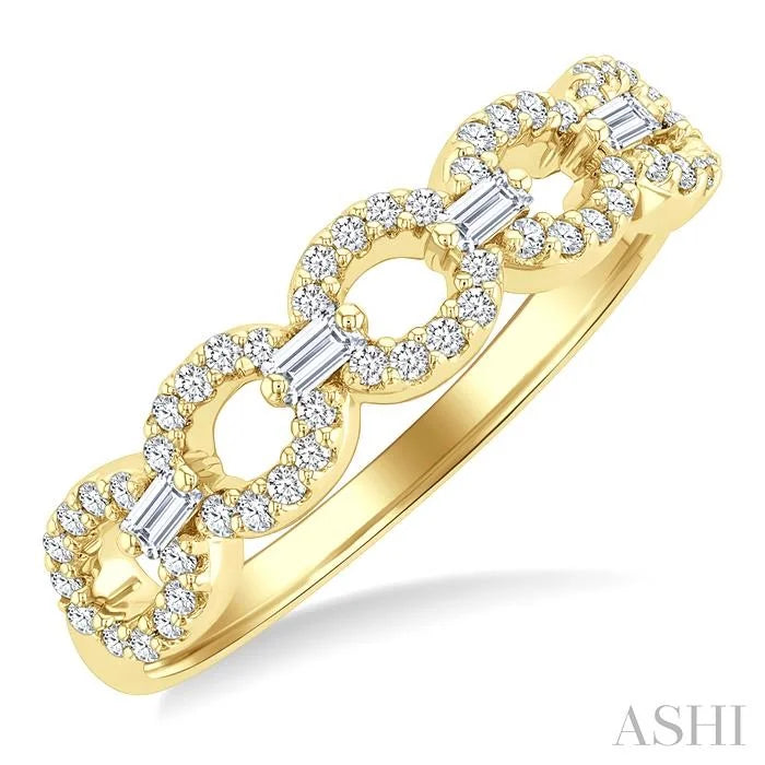 Stackable Oval Shape Link Diamond Fashion Band