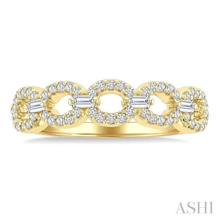 Stackable Oval Shape Link Diamond Fashion Band