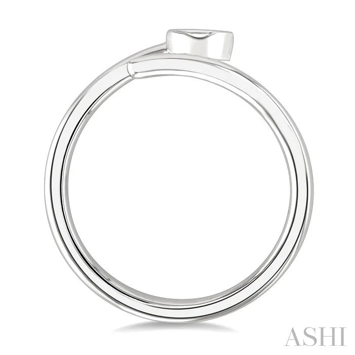 Oval Shape Bezel Bypass Diamond Fashion Ring