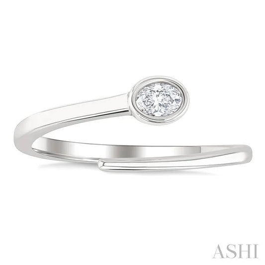 Oval Shape Bezel Bypass Diamond Fashion Ring