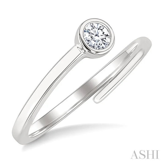 Round Shape Bezel Bypass Diamond Fashion Ring