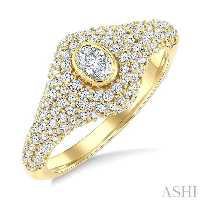 Pave-Set Oval Shape Diamond Fashion Signet Ring