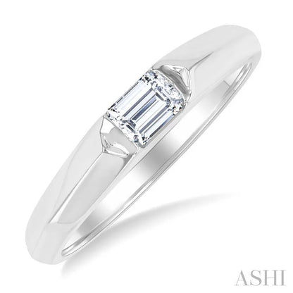 Emerald Shape East-West Diamond Ring