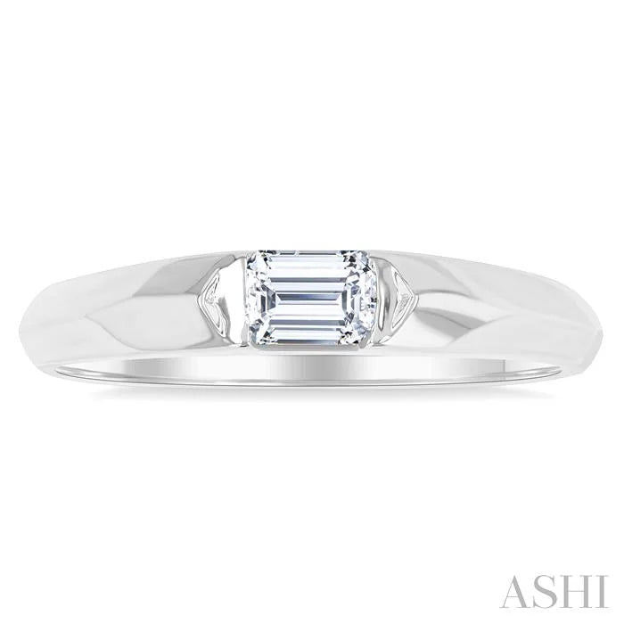 Emerald Shape East-West Diamond Ring