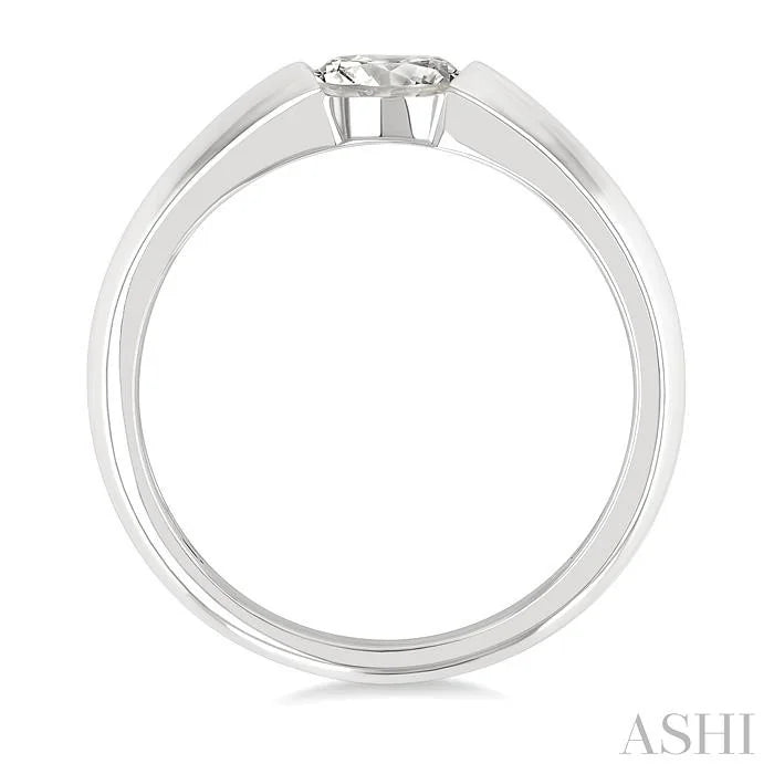 Oval Shape East-West Diamond Ring