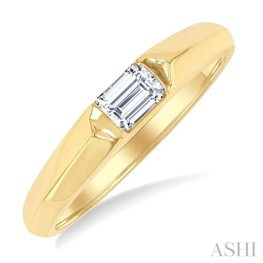 Emerald Shape East-West Diamond Ring