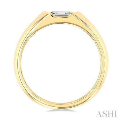 Emerald Shape East-West Diamond Ring