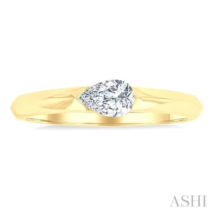 Pear Shape East-West Diamond Ring