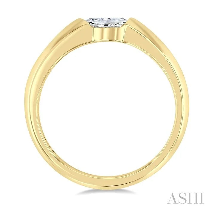 Pear Shape East-West Diamond Ring