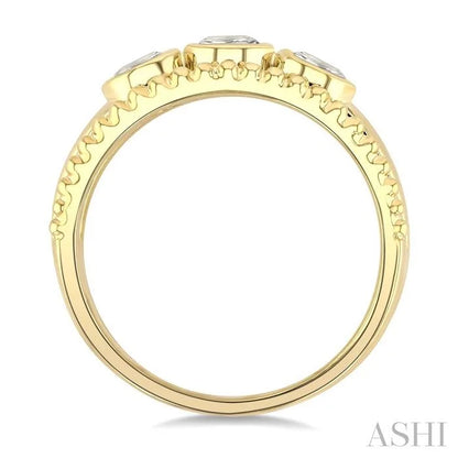 Bead Bijoux 3 Stone Bezel Diamond Fashion Ring