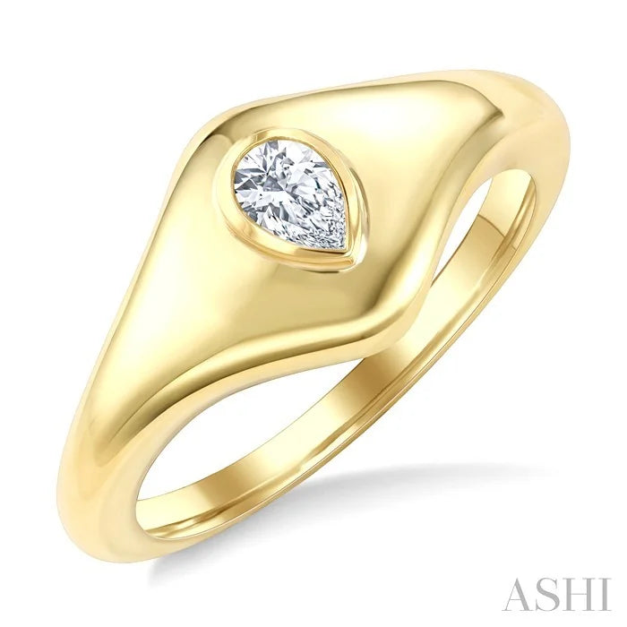 Golden Glow Pear Shape Diamond Fashion Signet Ring
