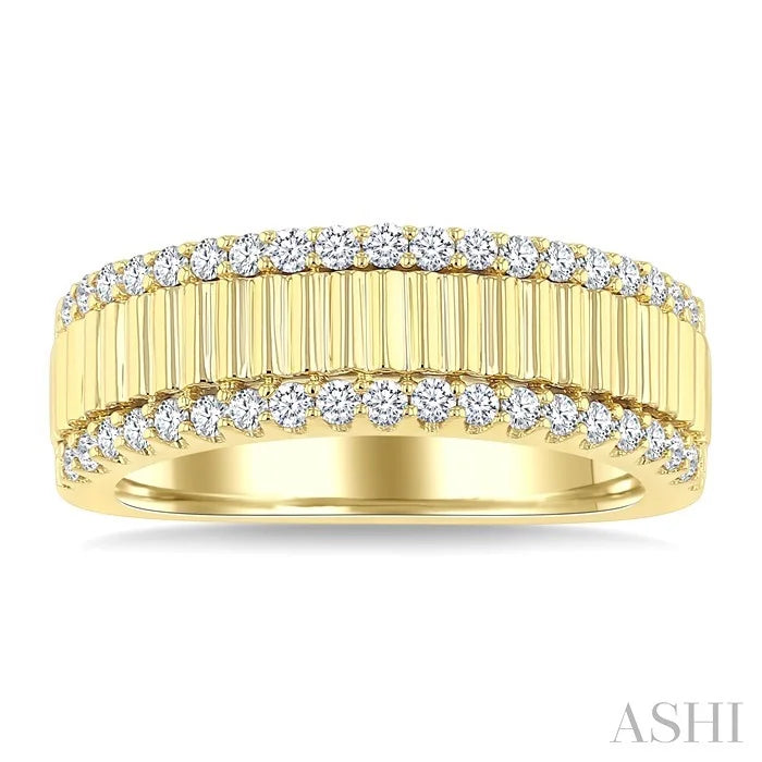 Pirouette Diamond Fashion Ring