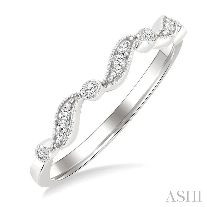 Wave Diamond Stackable Band