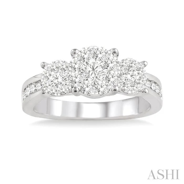 Round Shape Past Present & Future Lovebright Essential Diamond Ring