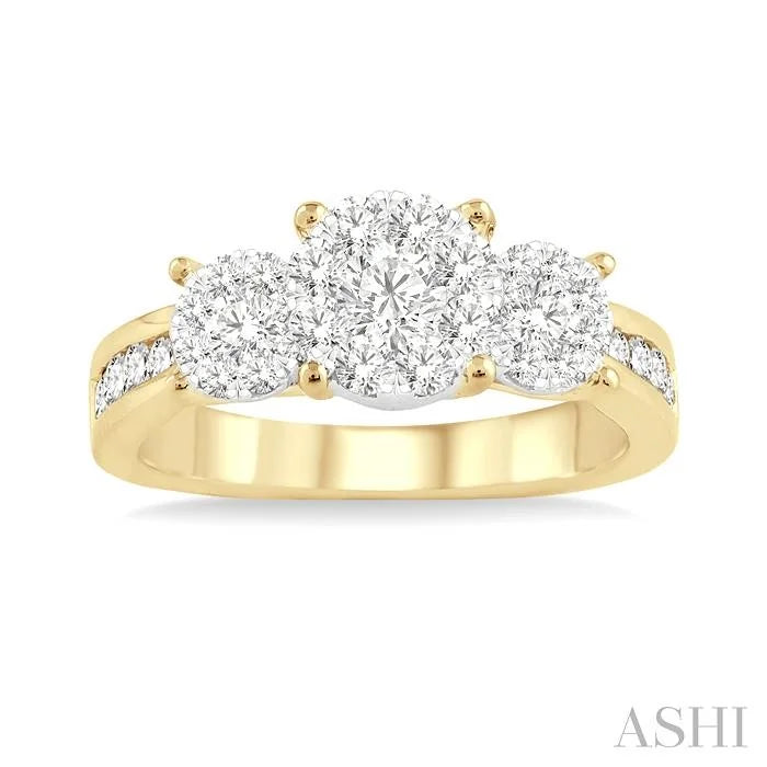 Round Shape Past Present & Future Lovebright Essential Diamond Ring