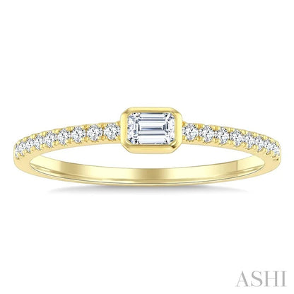 Luna Bezel Emerald Shape Diamond Fashion Ring