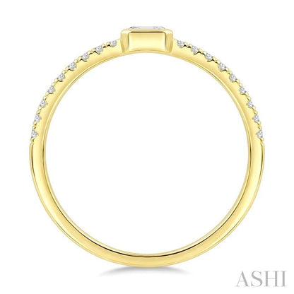Luna Bezel Emerald Shape Diamond Fashion Ring