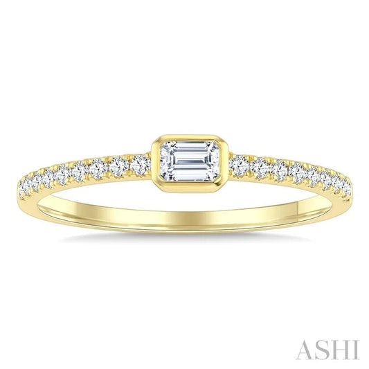 Luna Bezel Emerald Shape Diamond Fashion Ring