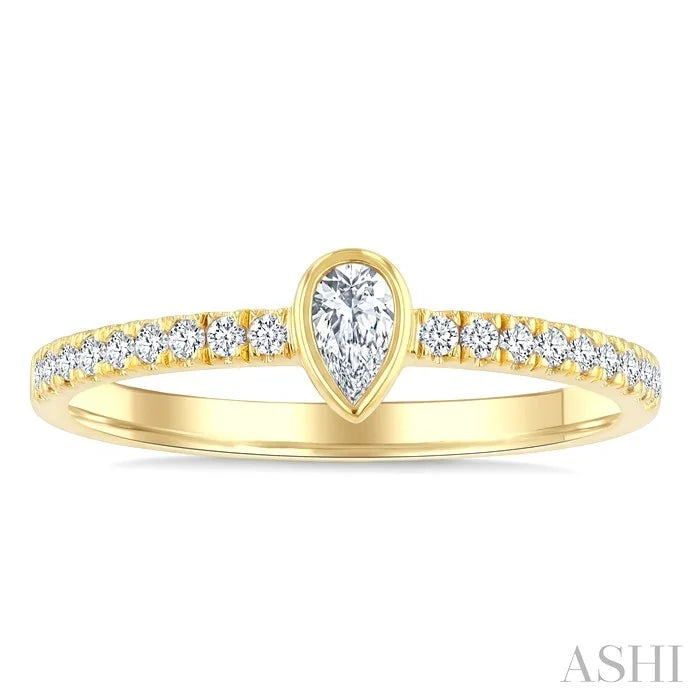 Luna Bezel Pear Shape Diamond Fashion Ring