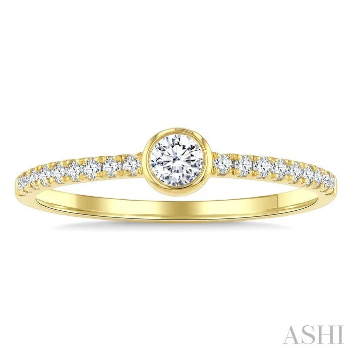 Luna Bezel Round Shape Diamond Fashion Ring