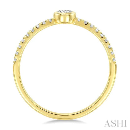 Luna Bezel Round Shape Diamond Fashion Ring