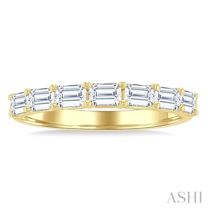 Emerald Shape East-West Diamond Fashion Band
