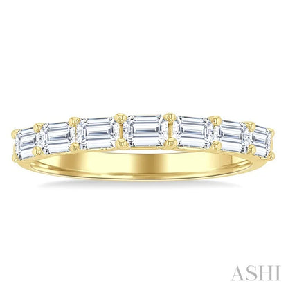 Emerald Shape East-West Diamond Fashion Band