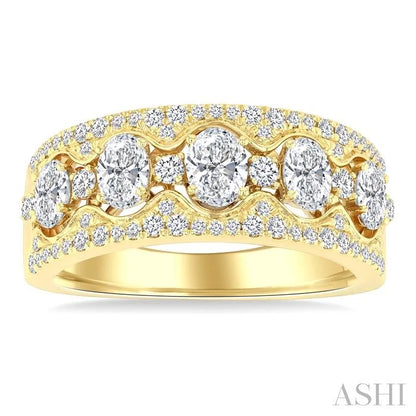 Oval Shape 5 Stone Diamond Fashion Band