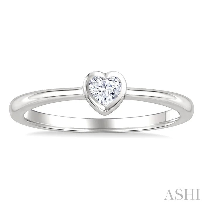 Heart Shape Bezel Set Diamond Fashion Ring