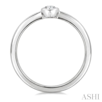 Heart Shape Bezel Set Diamond Fashion Ring