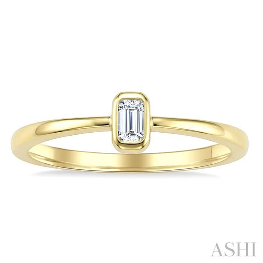 Emerald Shape Bezel Set Diamond Fashion Ring
