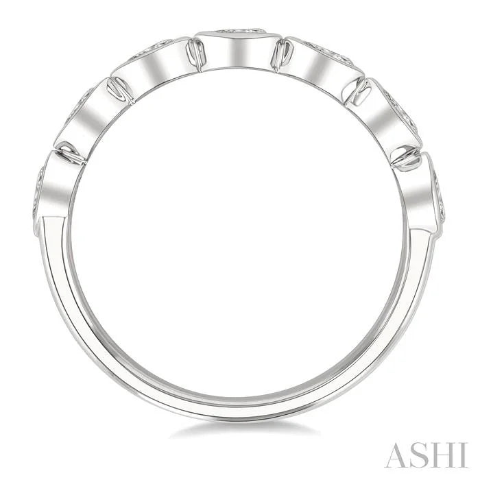 Pear Shape East-West Bezel Set Diamond Fashion Band