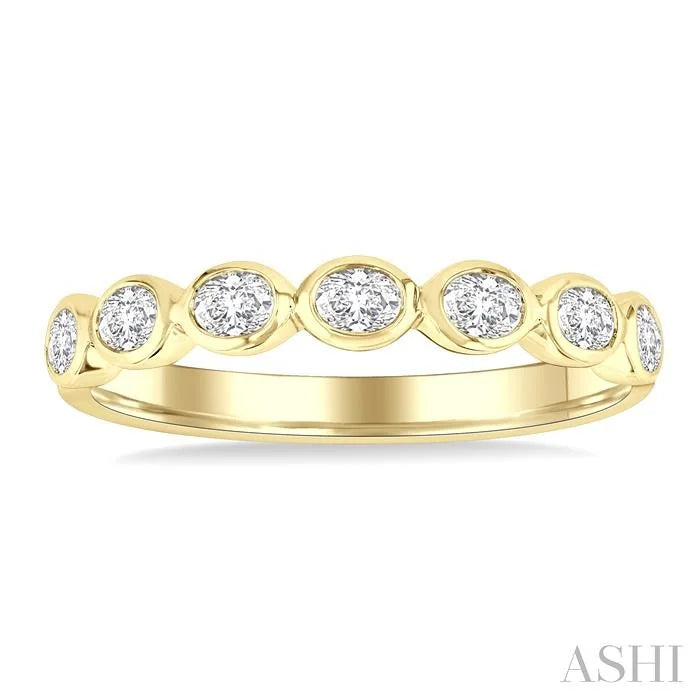 Oval Shape East-West Bezel Set Diamond Fashion Band