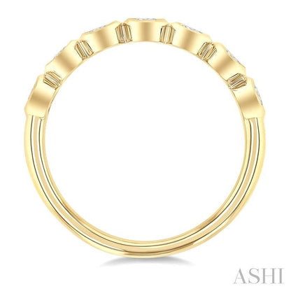 Round Shape Bezel Set Diamond Fashion Band