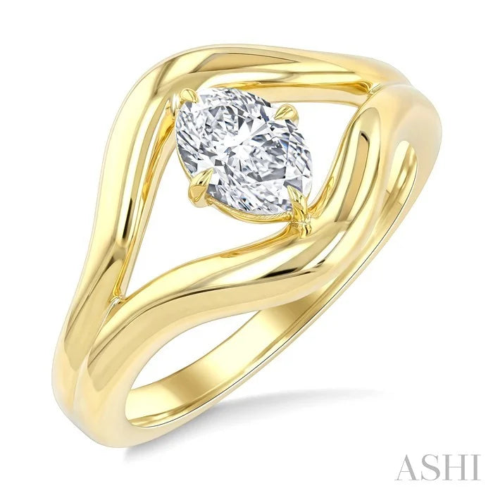 Aeris Gold Oval Shape Diamond Solitaire Ring