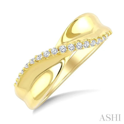 Twisted Diamond Fashion Band